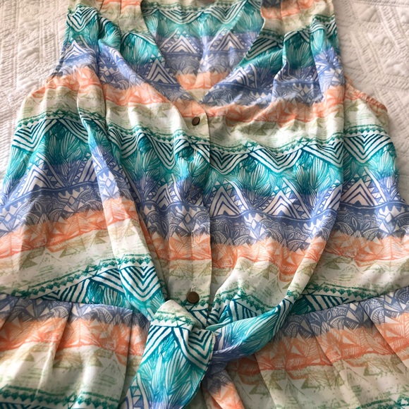 Patterned Tie-front Romper - Picture 2 of 4